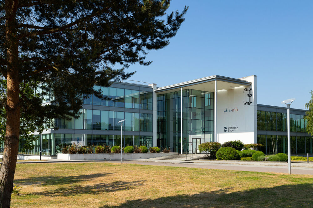 Building 3 The Heights, Weybridge