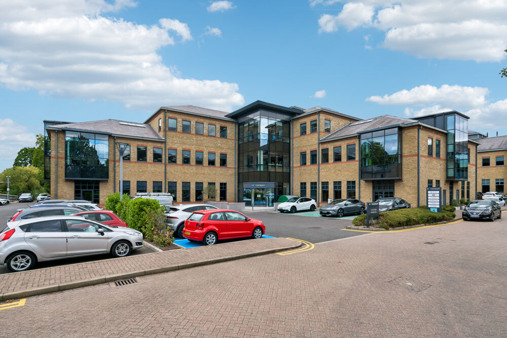 Part 1st Floor Waterfront, Staines-upon-Thames
