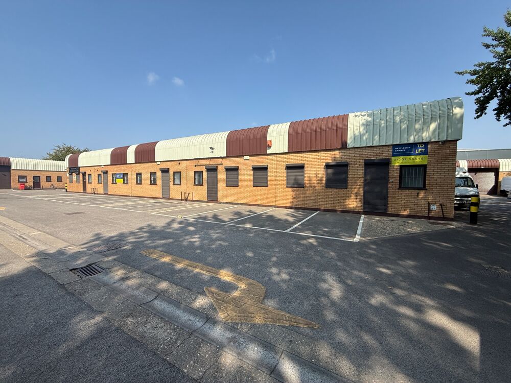 Units 16, 17, 18 and 19 Sea Vixen Industrial Estate, Christchurch