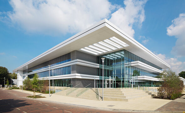 Strata, Staines-upon-Thames