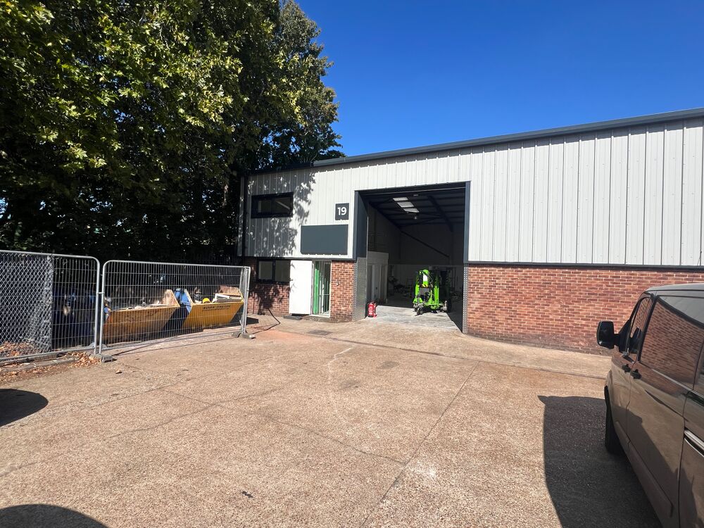 Unit 19 Parham Drive, Eastleigh