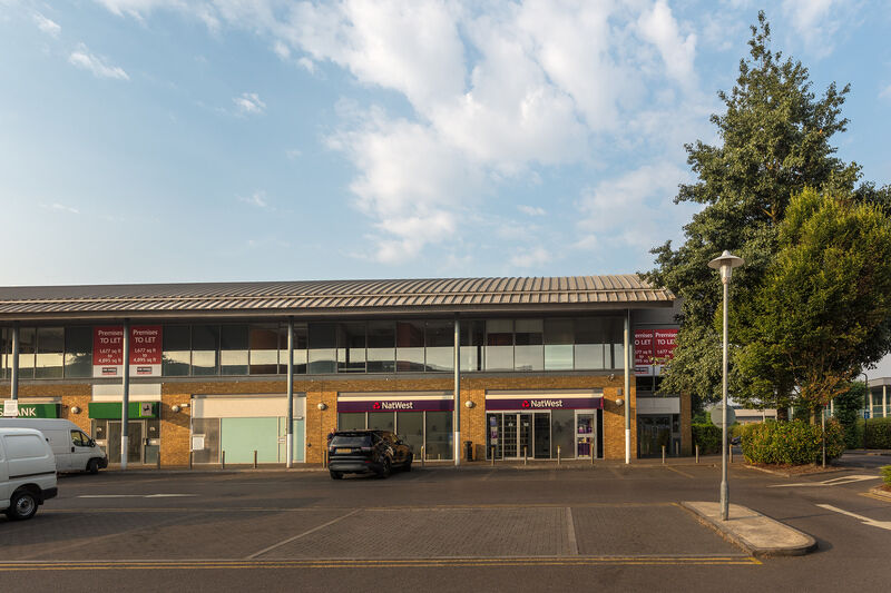 First Floor 178 Buckingham Avenue, Slough
